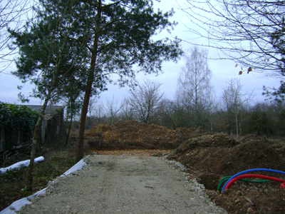 Un géotextile en dessous des cailloux